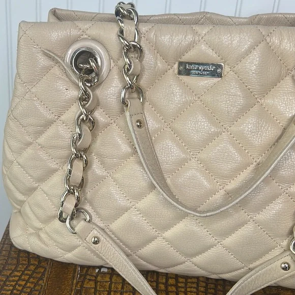 KATE SPADE Gold Coast Maryanne Purse - Picture 3 of 15